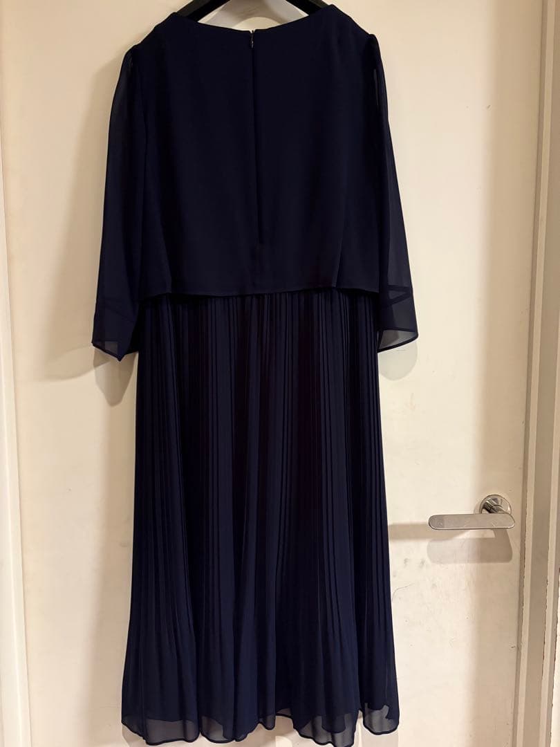 新品未使用　入学式　冠婚葬祭　ネイビー プリーツスカート セットアップ　11AR