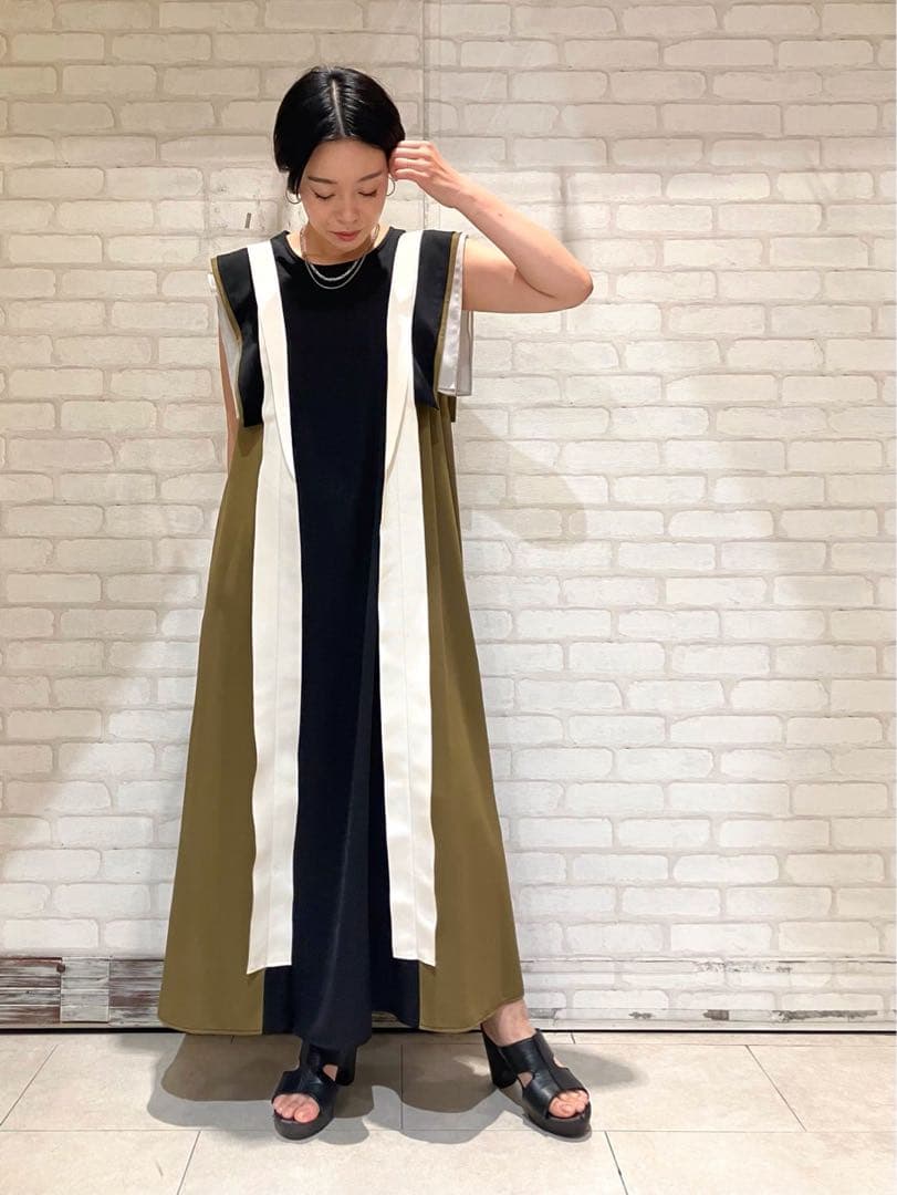 【新品タグ付】 Eimee Law テープデザインショルダーフリルドレス