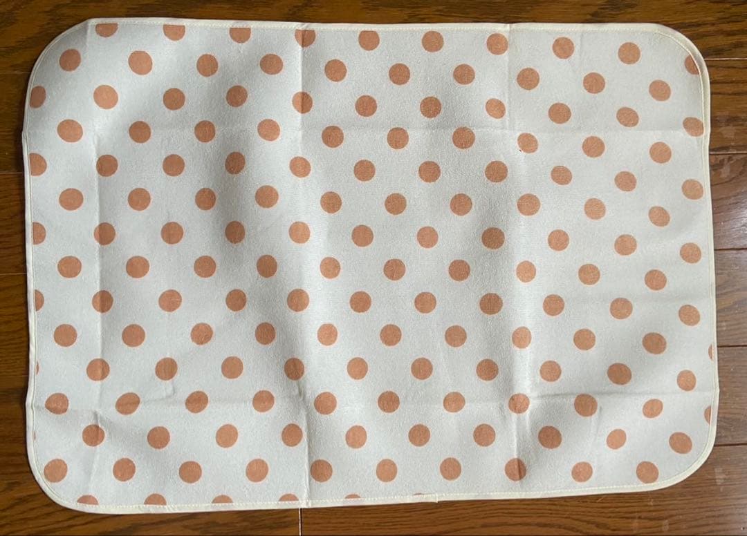 【美品】おやすみたまご(防水シーツ、ひんやりシート、キープベルト付き)