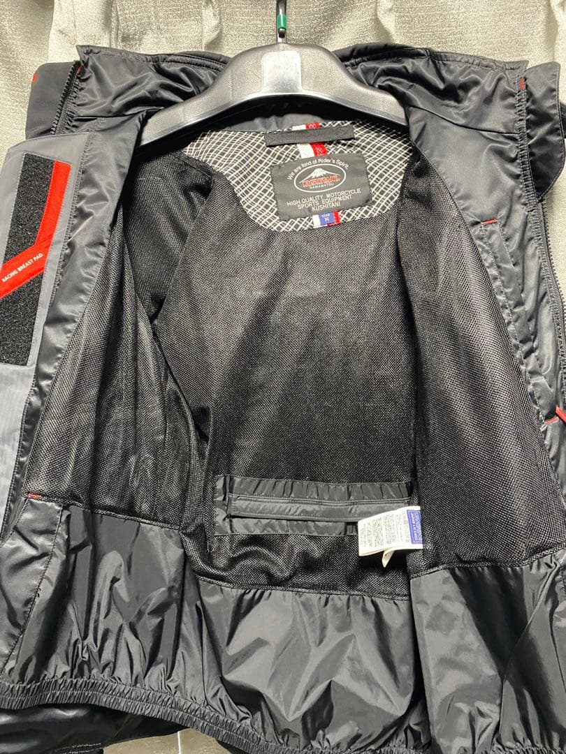 【メルカリ祭　限定値下げ中】クシタニ　アロフトジャケット　グレー　Mサイズ