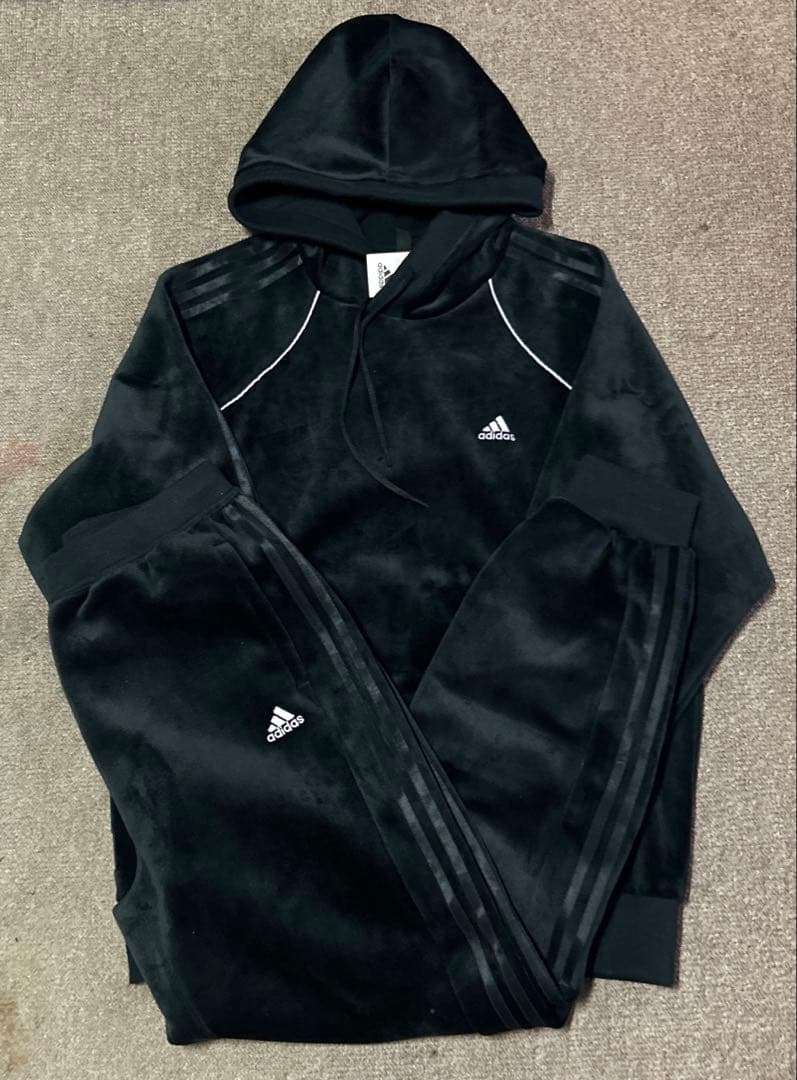 adidas ベロア セットアップ 上下 ブラック 新品 アディダス