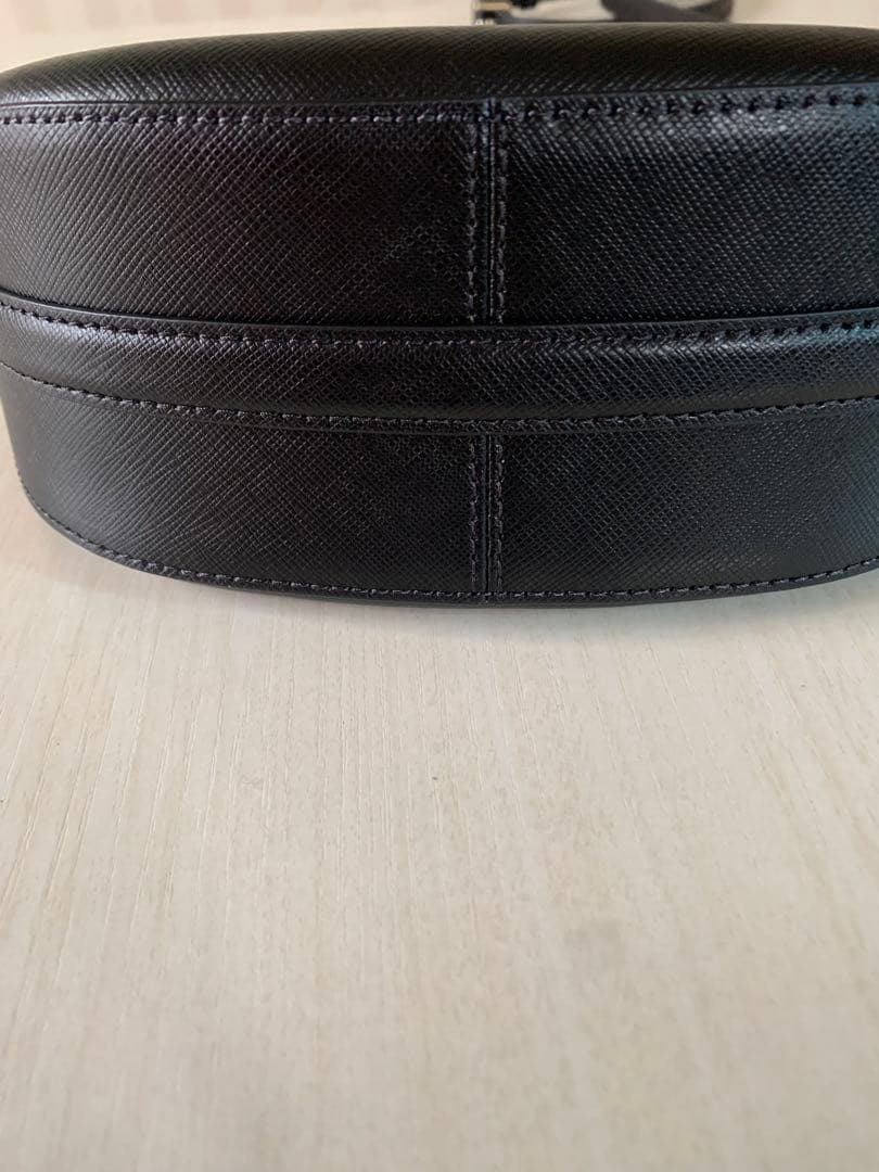 kate spade マディソンくれセントショルダーバッグ