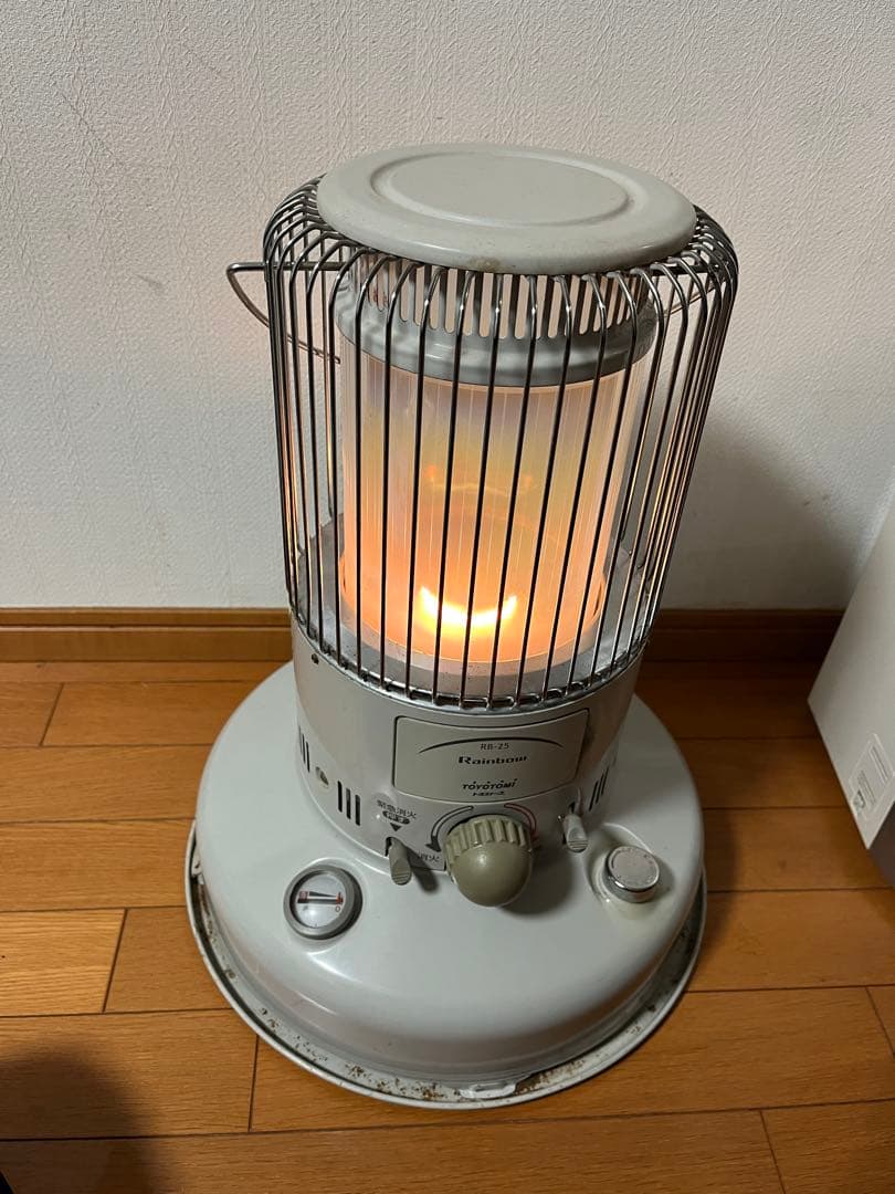 TOYOTOMI　トヨトミ石油ストーブ　レインボー　Rainbow RB-25