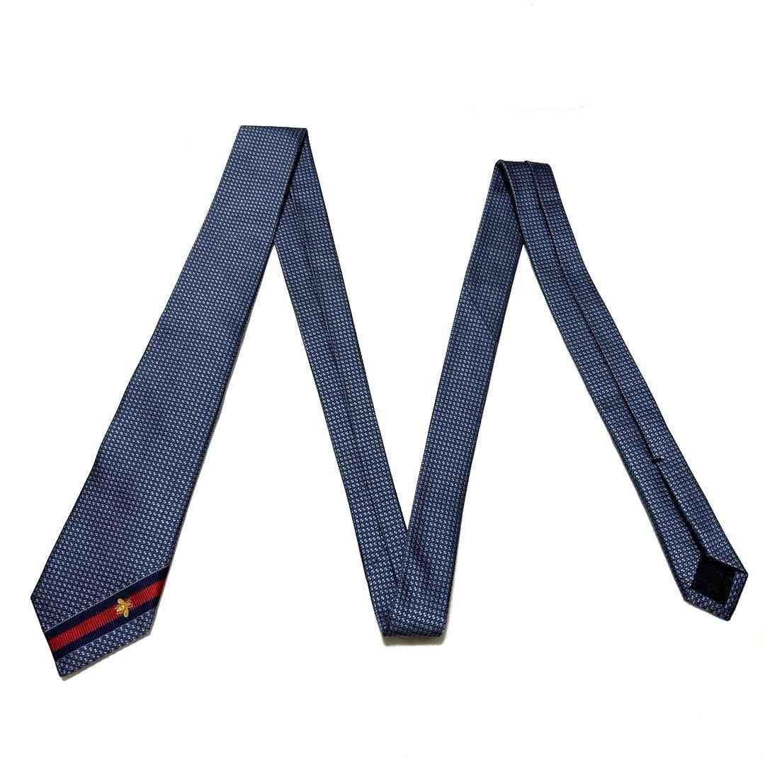 新品　GUCCI グッチ　ネクタイ　現行　ネイビー　蜂　刺繍　箱付　紙袋付