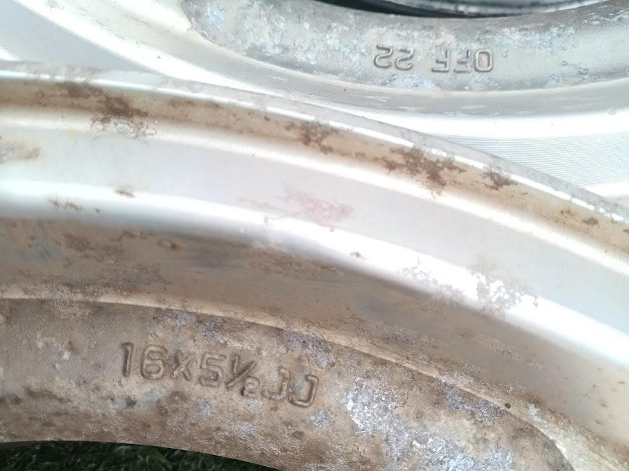 【富山】ジムニー純正【点検OK】アルミホイール 16インチ 中古４本 再塗装用