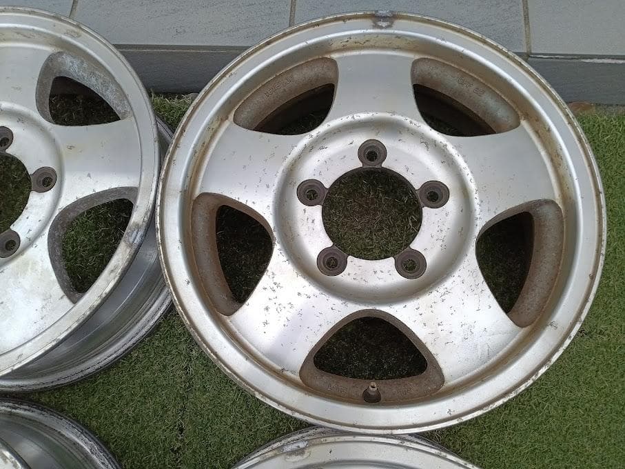【富山】ジムニー純正【点検OK】アルミホイール 16インチ 中古４本 再塗装用