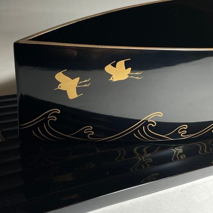 ◆輪島塗 花器 『輪島漆光堂謹製』波千鳥の図 本漆◆