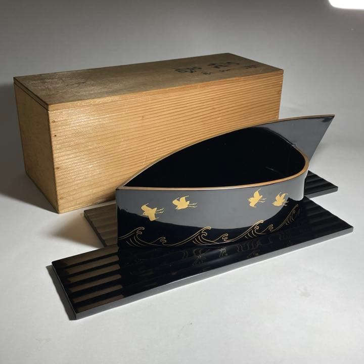 ◆輪島塗 花器 『輪島漆光堂謹製』波千鳥の図 本漆◆