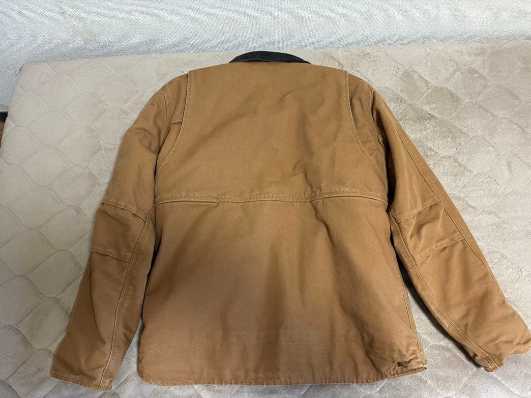 carhartt アウター
