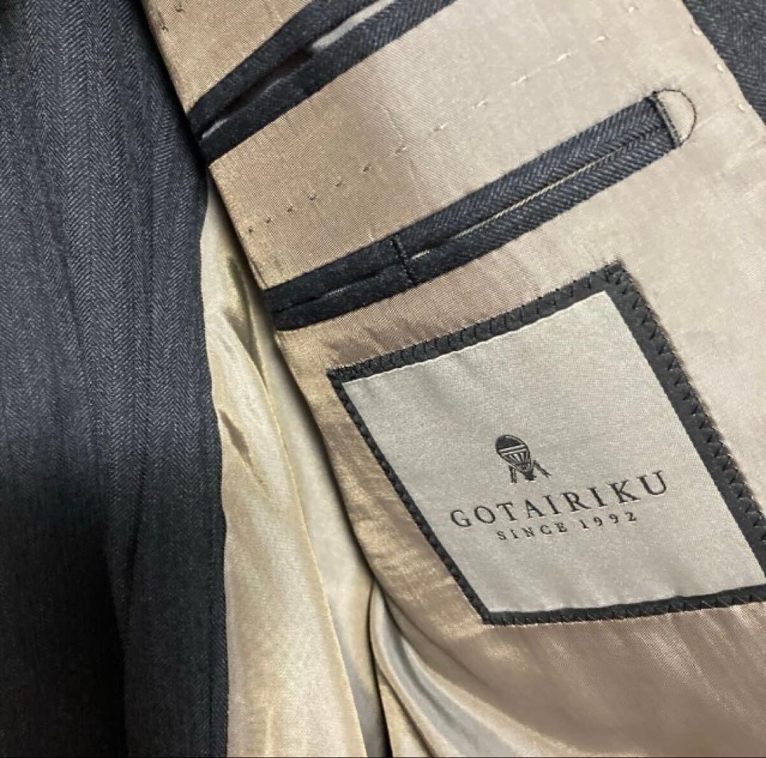 新品五大陸　オンワード　グレー 3ピーススーツ BB6定価97900