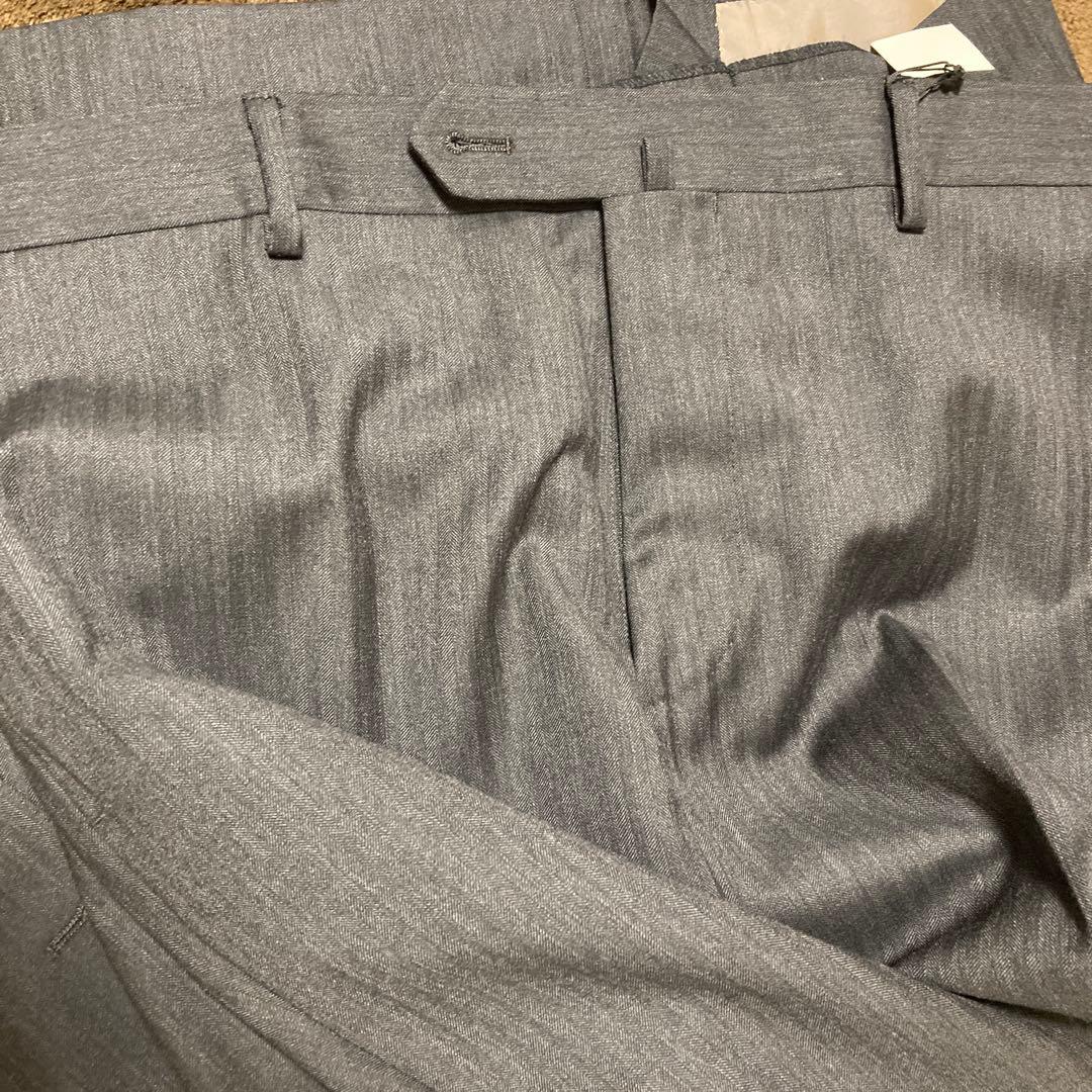 新品五大陸　オンワード　グレー 3ピーススーツ BB6定価97900