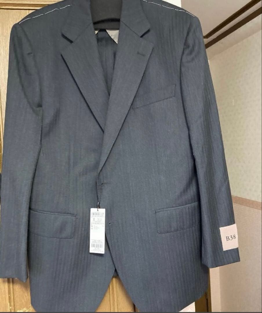 新品五大陸　オンワード　グレー 3ピーススーツ BB6定価97900