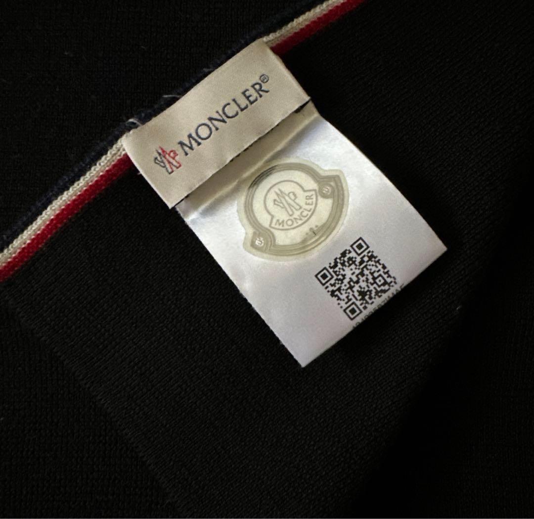 MONCLER マフラー 黒　美品