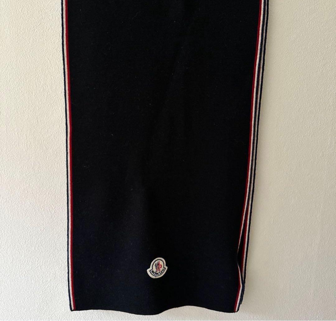 MONCLER マフラー 黒　美品