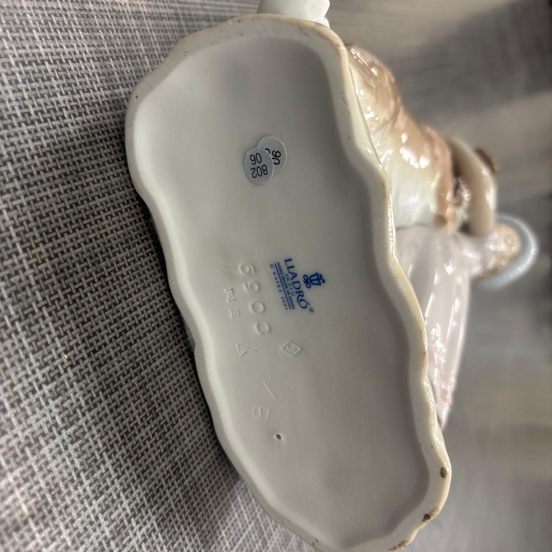 さら　リヤドロ　少女と犬の陶器フィギュア