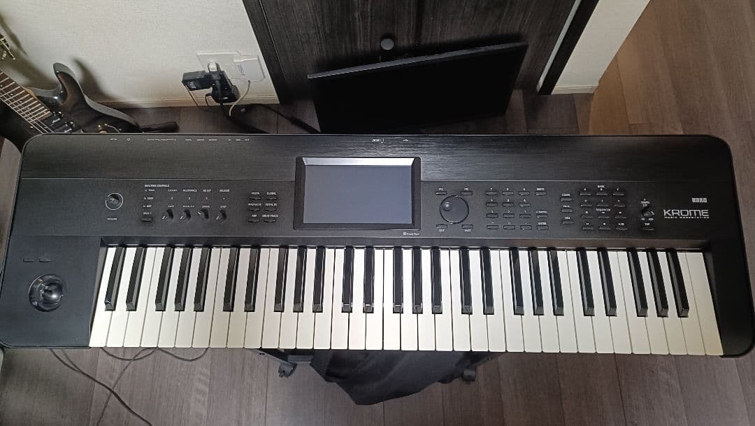 KORG KROME 61 中古