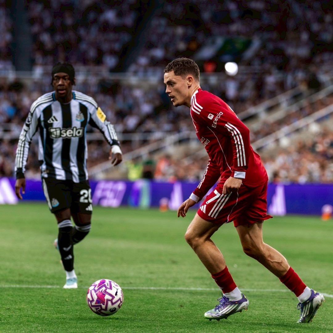 リバプール 25/26 ユニフォーム ホーム 長袖 オーセンティック ヴィルツ