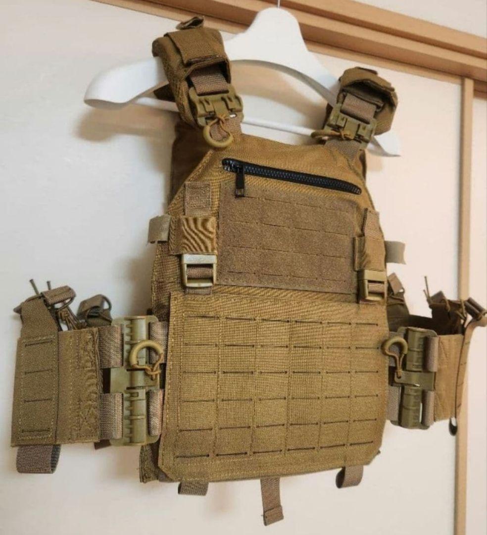 プレートキャリア、 MOELLシステム、 CB(コヨーテブラウン)、プレキャリ