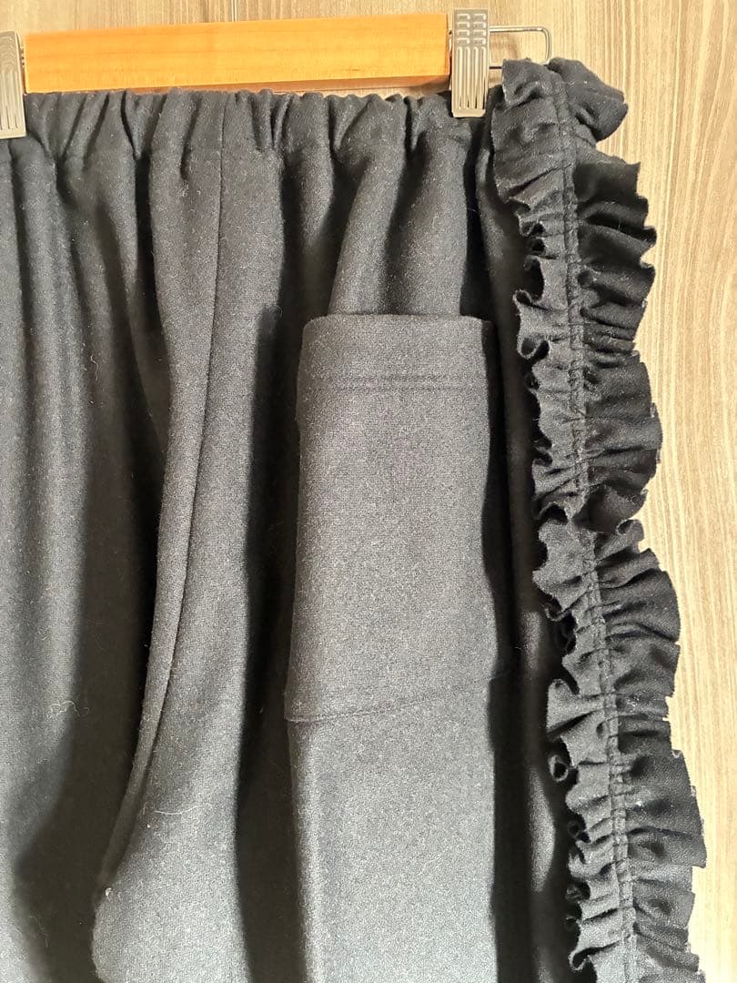 Rhodorilion ロドリリオン　フリル　ウール　カシミヤ　パンツ