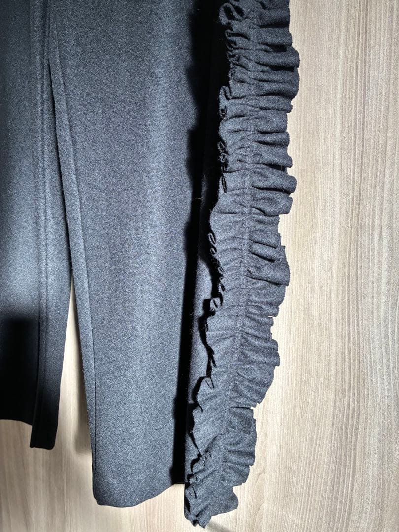 Rhodorilion ロドリリオン　フリル　ウール　カシミヤ　パンツ