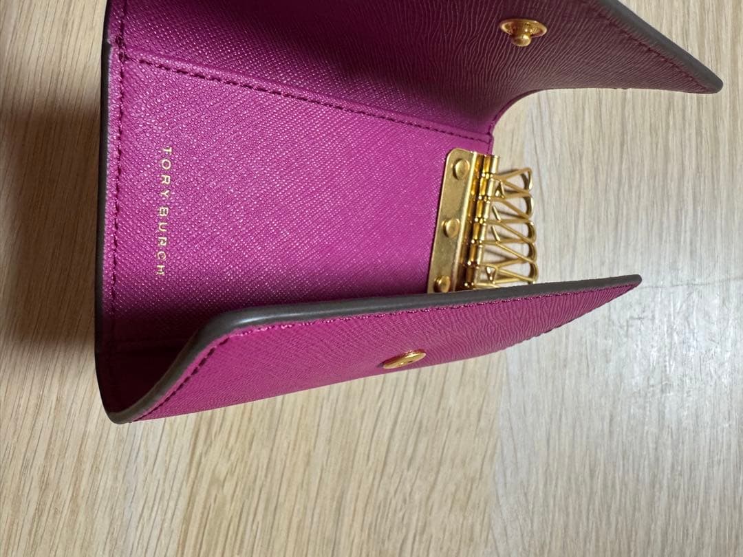 トリーバーチのキーケース。