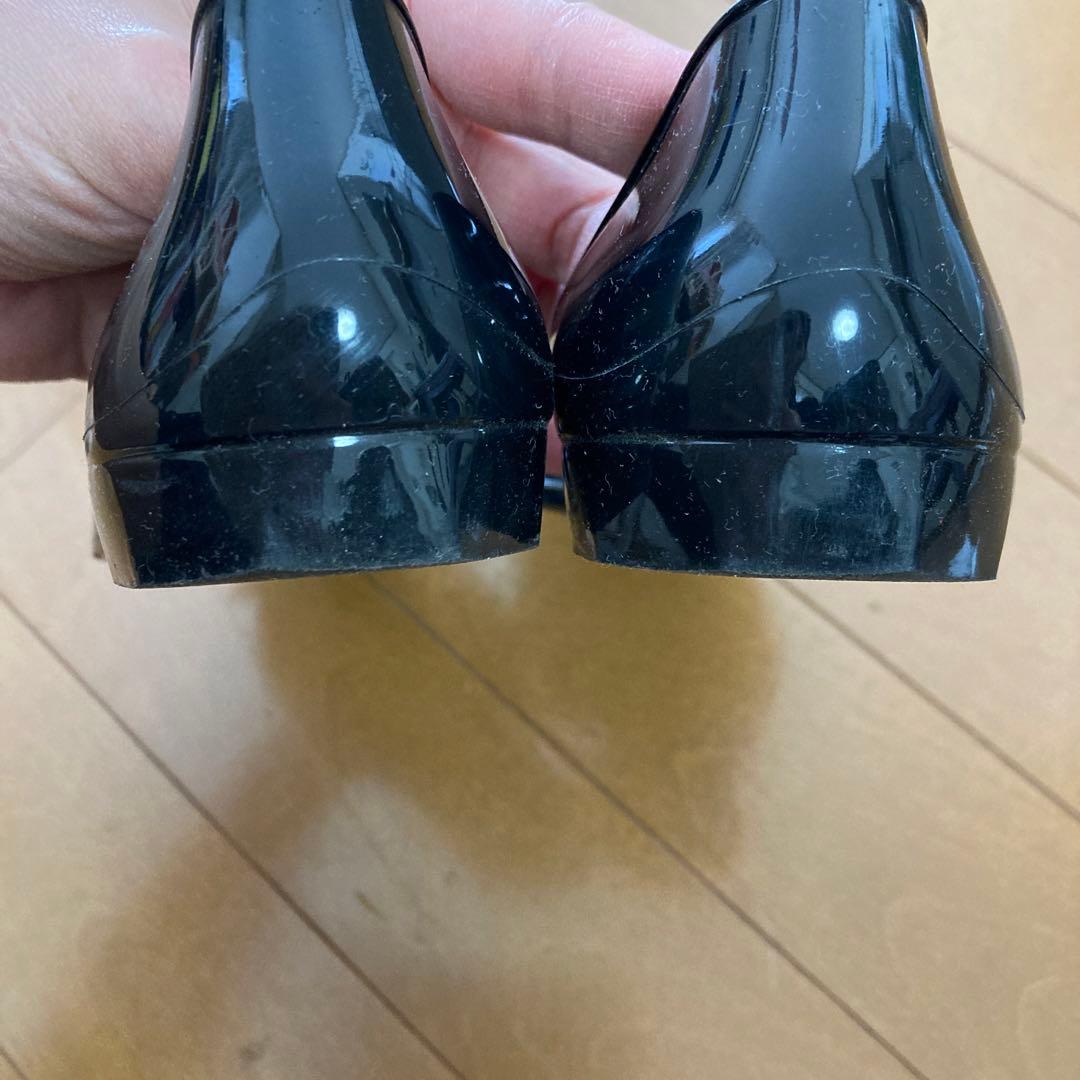 Ferragamo ラバー　サンダル　リボンモチーフ　ブラック　サイズ6