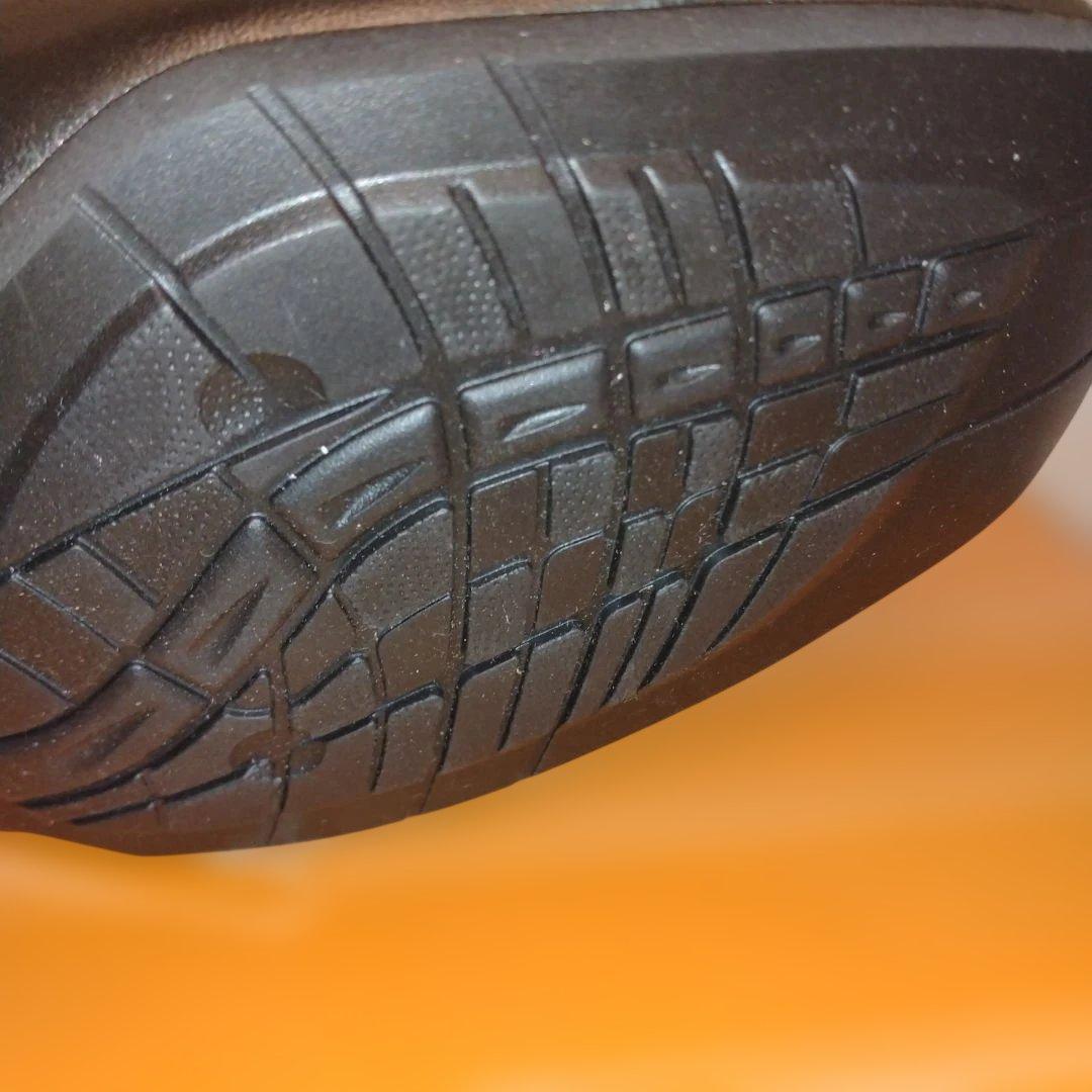 ASICS　PEDALA ブラウン フラットシューズ