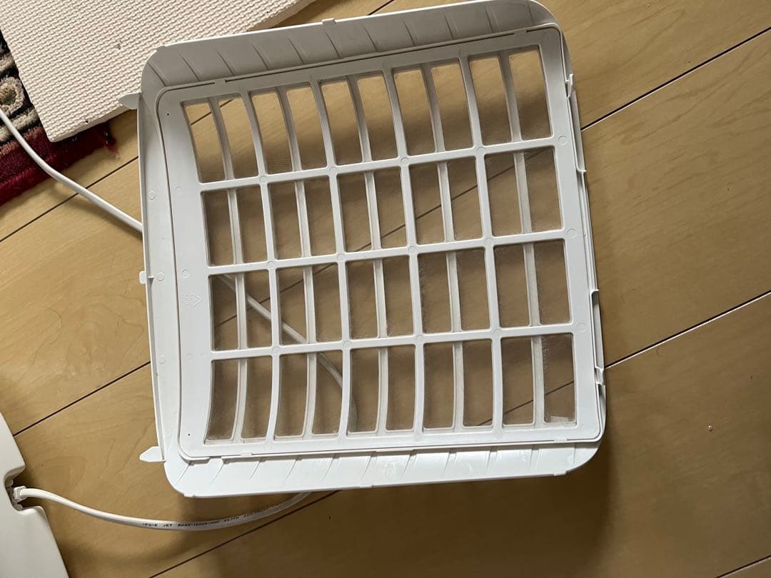 アイリスオーヤマ　空気清浄機能付除湿機「DCE-120」