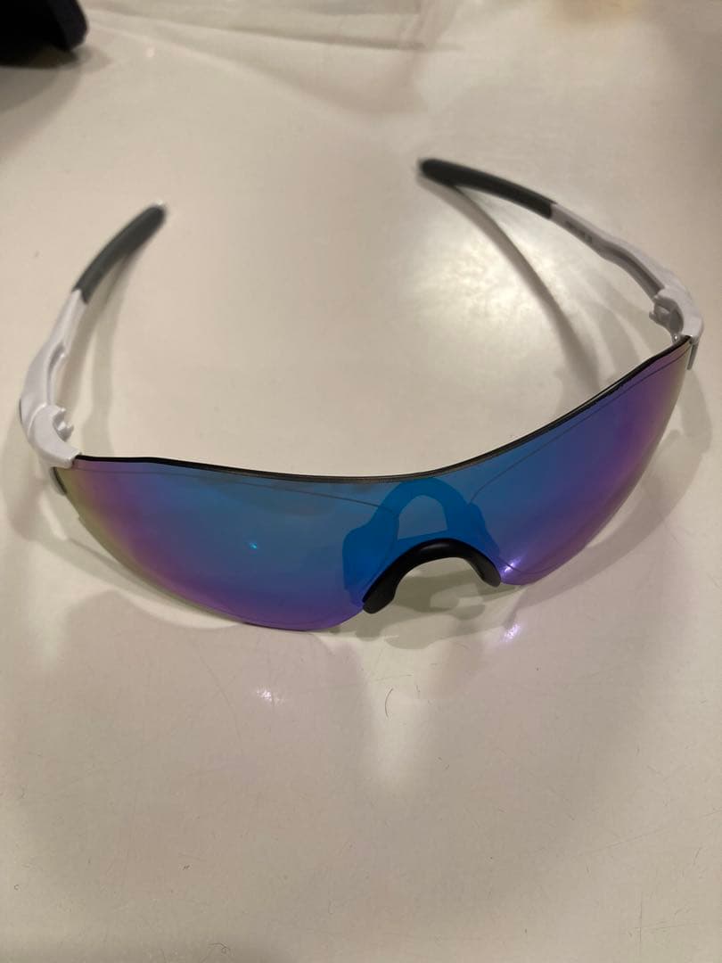 値下げ❗️美品【オークリー　Oakley 】EVZERO PATH サングラス ‼️