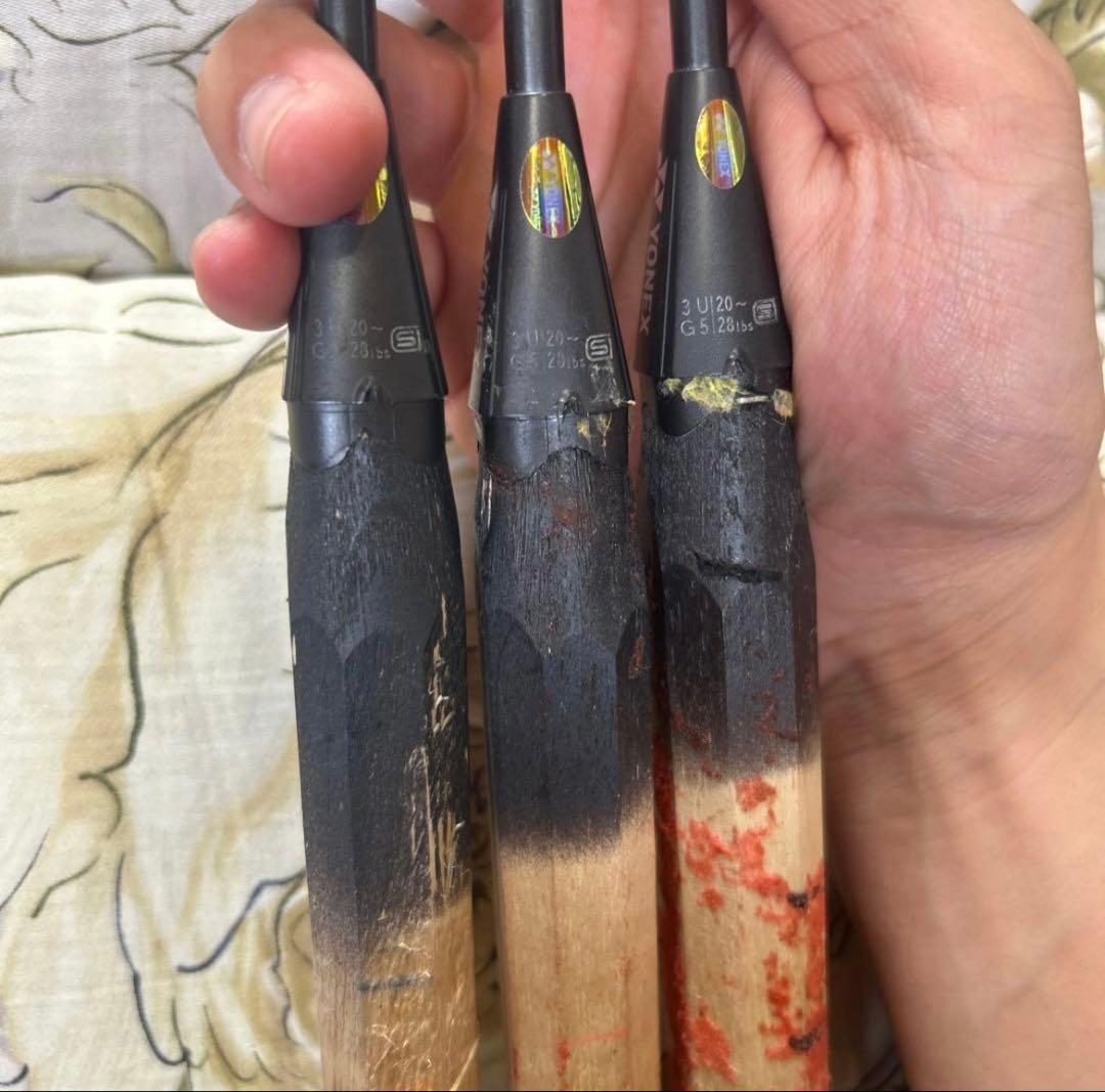 ボルトリックZフォース2 修理済みラケット３本