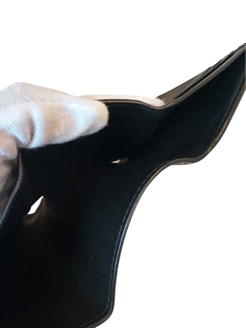 『極美品』LOEWE ブラックレザー 三つ折り財布