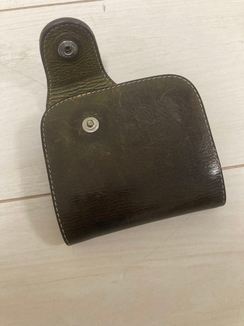 RED MOON 二つ折り財布 グリーン　レザー　レッドムーン　ウォレット