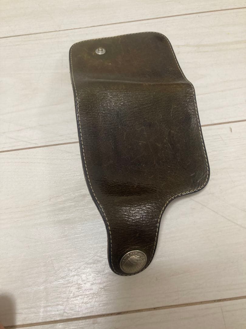 RED MOON 二つ折り財布 グリーン　レザー　レッドムーン　ウォレット