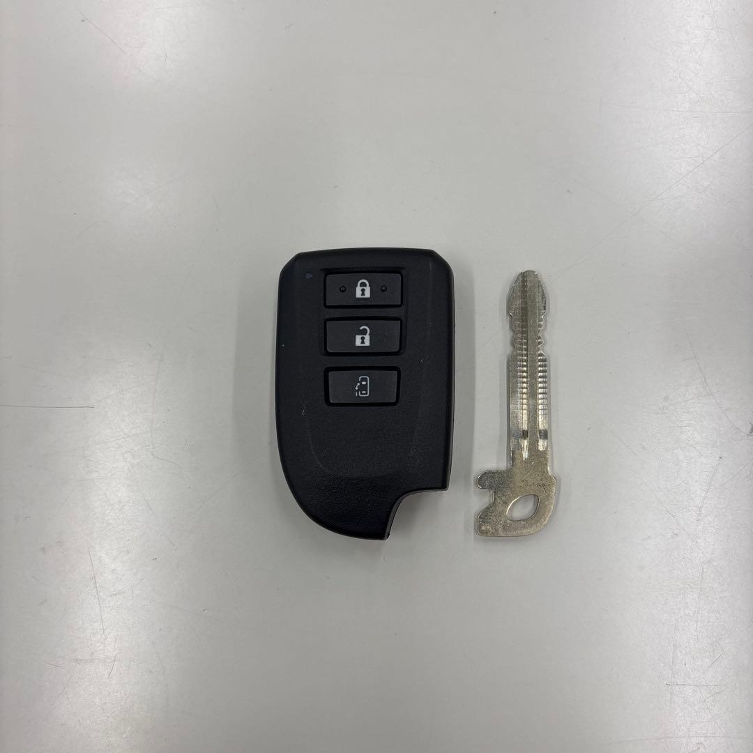 トヨタ　ハイエースワゴン　スマートキー