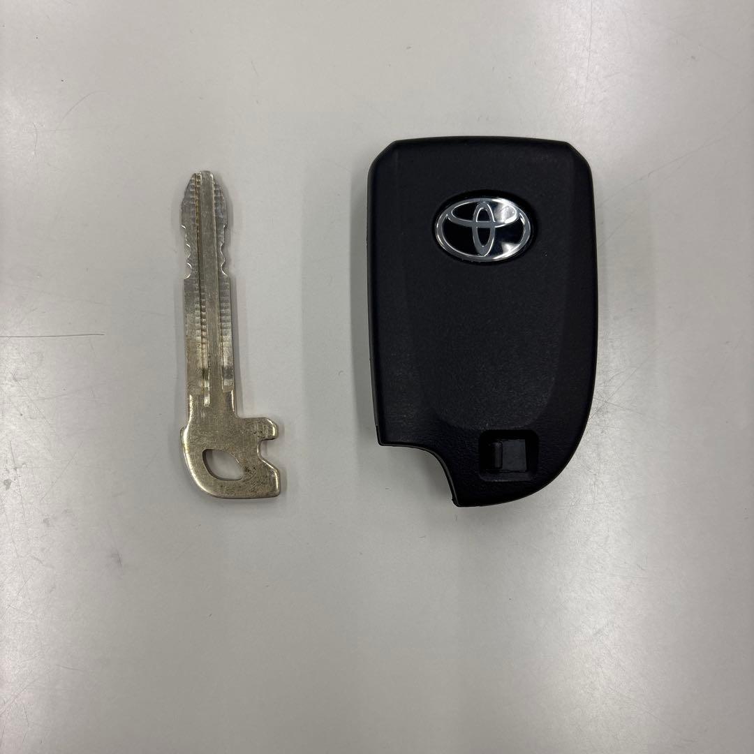 トヨタ　ハイエースワゴン　スマートキー