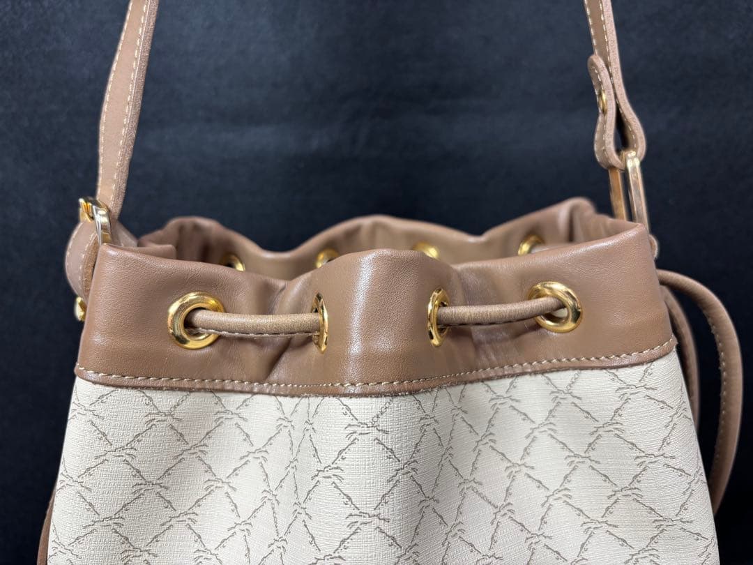 未使用級　ロンシャン　巾着型ショルダーバッグ　PVC レザー　バケット　ブラウン