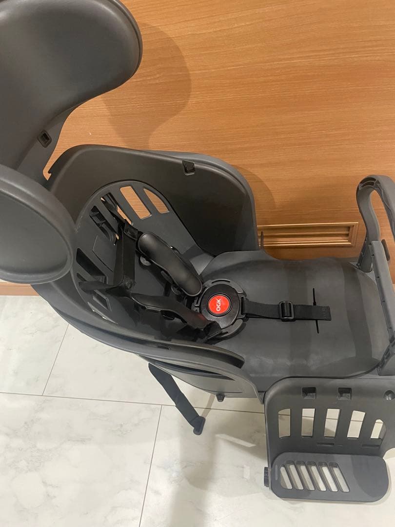 OGKチャイルドシート後ろ