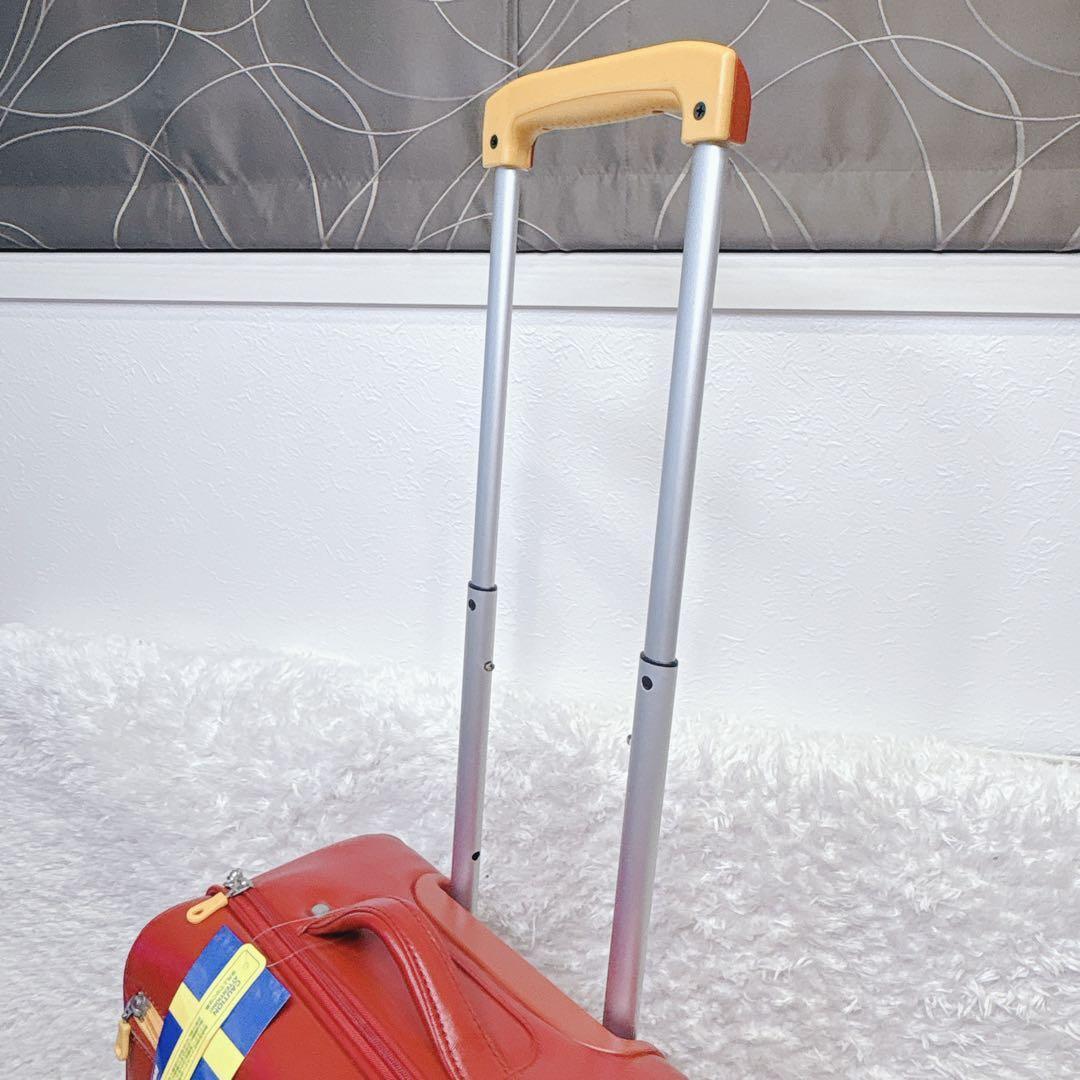 イノベーター キャリーケース 30L 機内持込可 軽量 静音 TSAロック