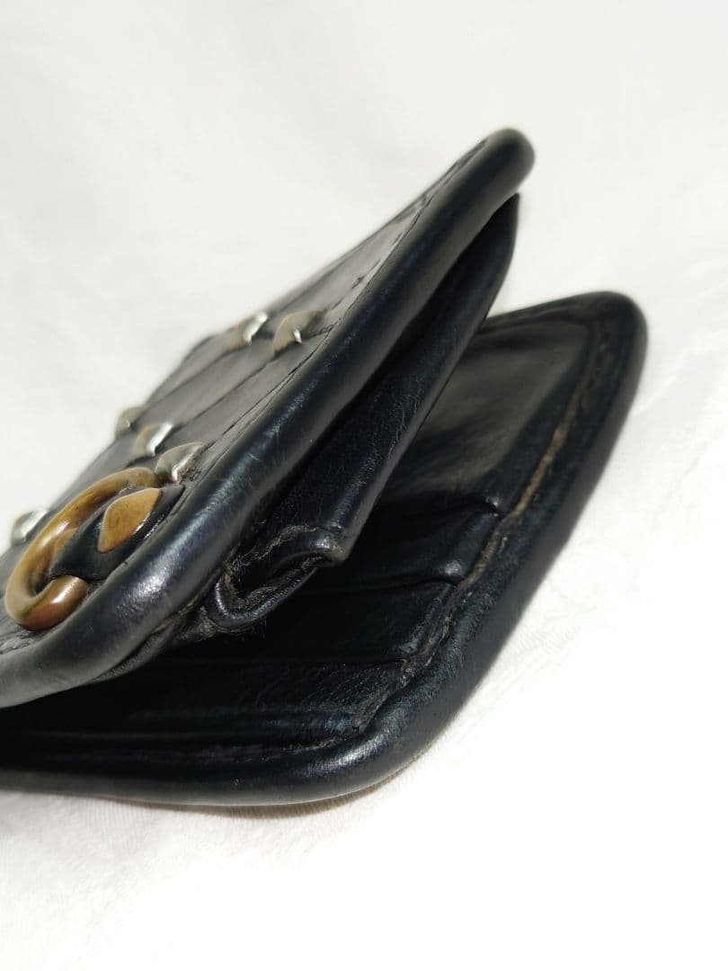 CALEE 2つ折り財布 スタッズ ダイヤモンドステッチ