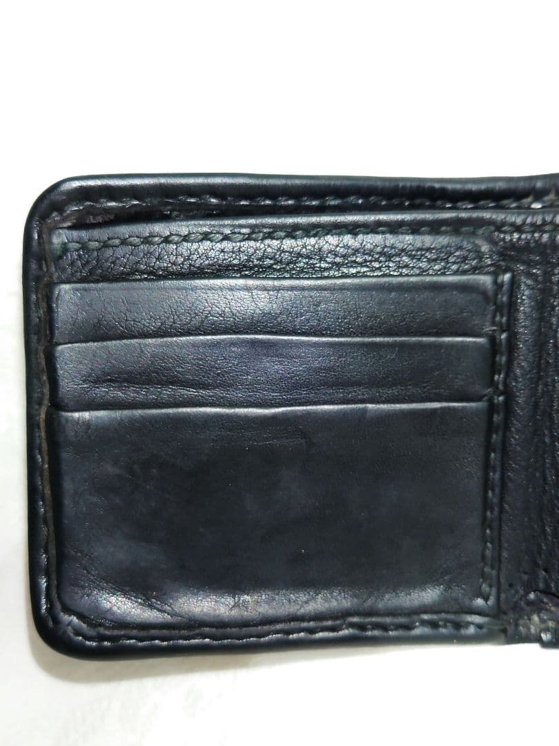 CALEE 2つ折り財布 スタッズ ダイヤモンドステッチ