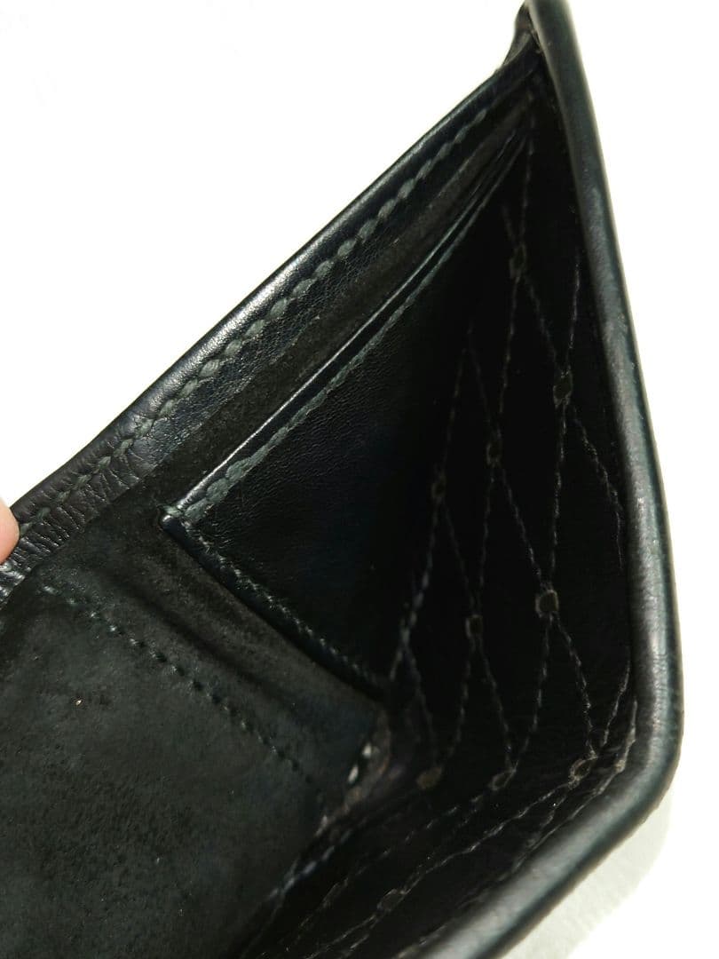 CALEE 2つ折り財布 スタッズ ダイヤモンドステッチ