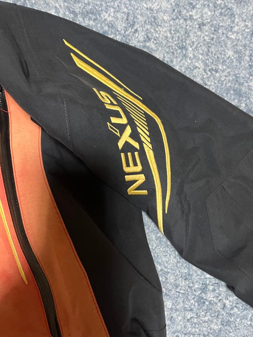 シマノ　ネクサス防寒着ゴアテックス