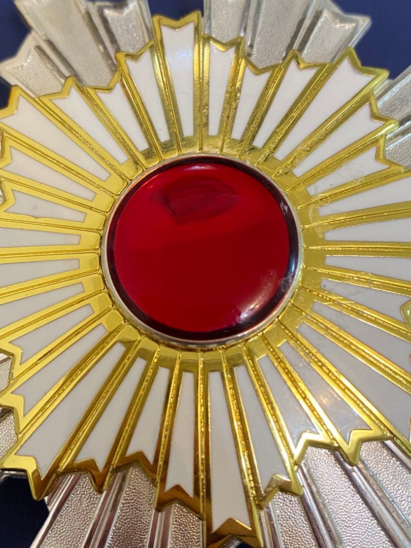 日本勲章 大日本帝国 勲二等旭日章 勲章 日本陸海軍 レブリカ