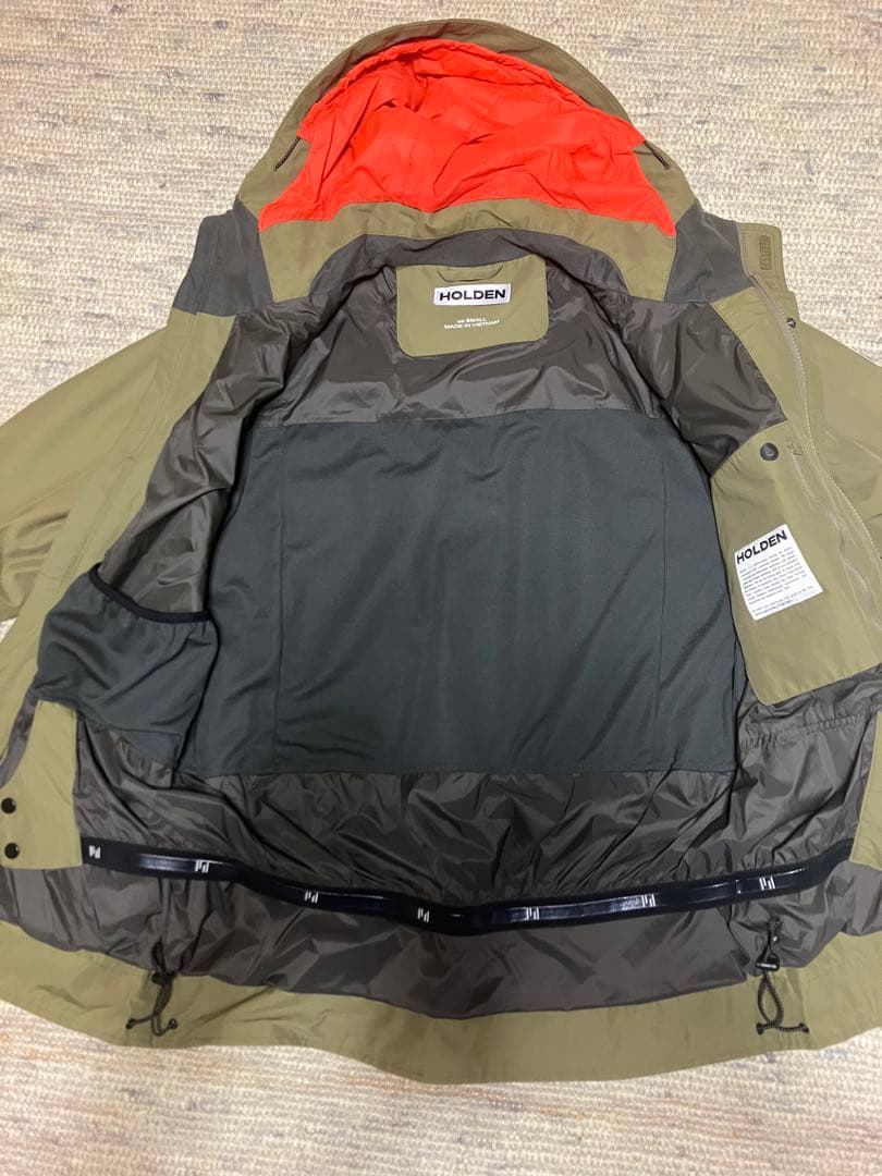 【美品】HOLDEN ホールデン　スノーウェアジャケット オリーブ