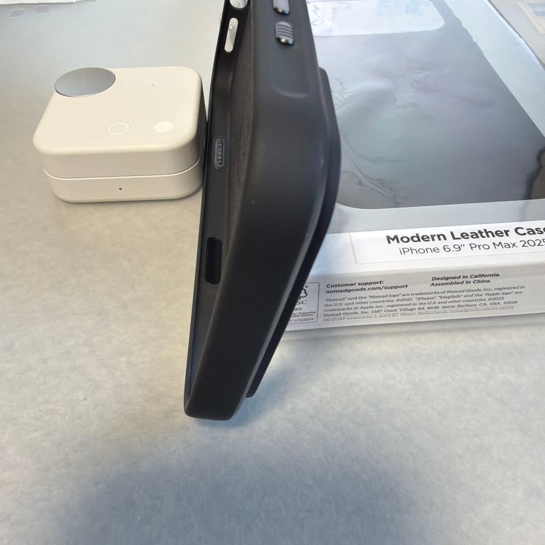 NOMAD iPhone 17 Pro Max 未使用 ブラック ケース