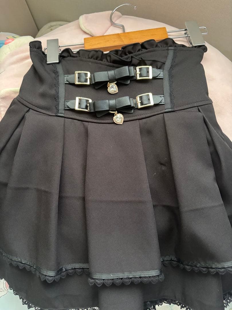 リズリサ 2連リボンベルトスカパン 黒