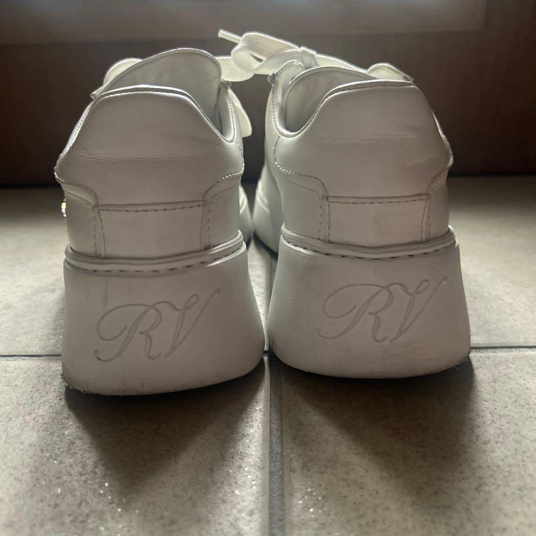 ROGER VIVIER ホワイトスニーカー 箱付き37