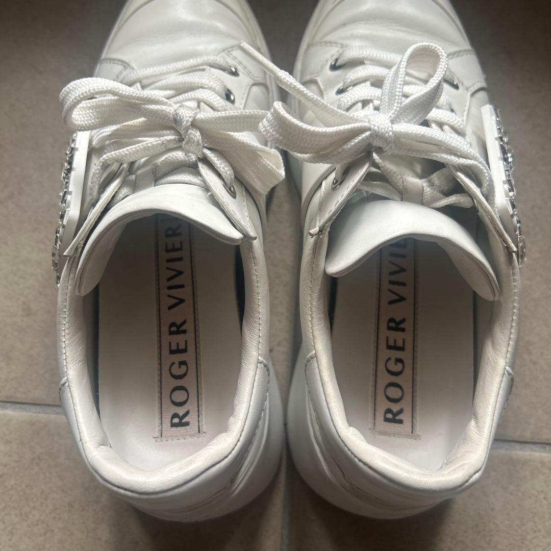 ROGER VIVIER ホワイトスニーカー 箱付き37