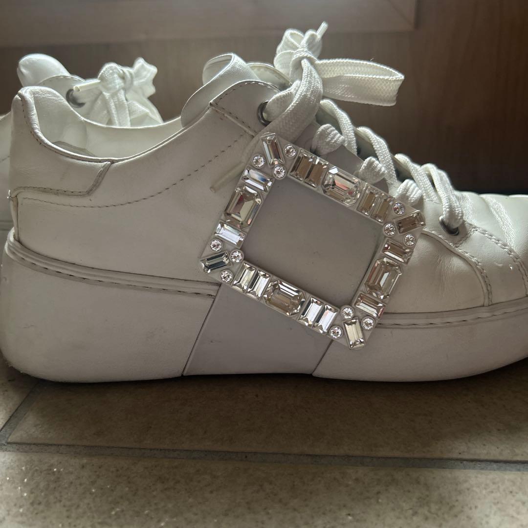 ROGER VIVIER ホワイトスニーカー 箱付き37