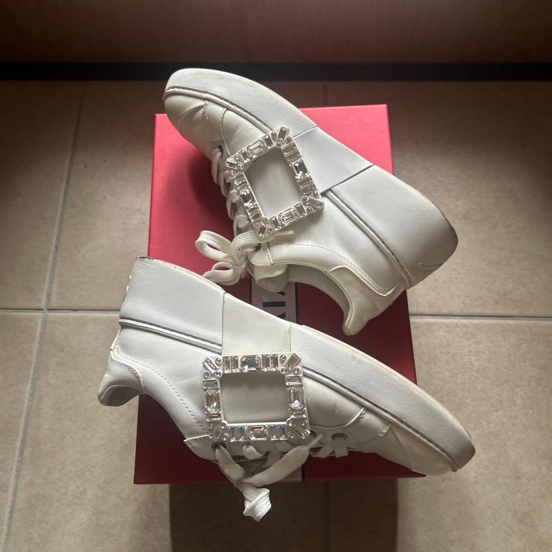 ROGER VIVIER ホワイトスニーカー 箱付き37